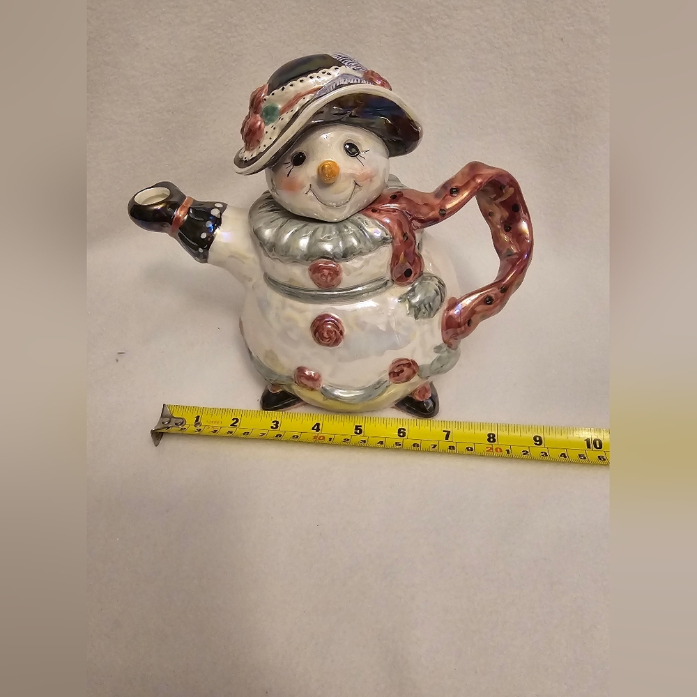 Teapot - Picture 3 of 11